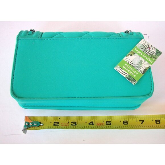 Badgley Mischka Vegan Leather Quilted Crossbody Bag With Chain Strap & Logo Clas - Picture 2 of 3